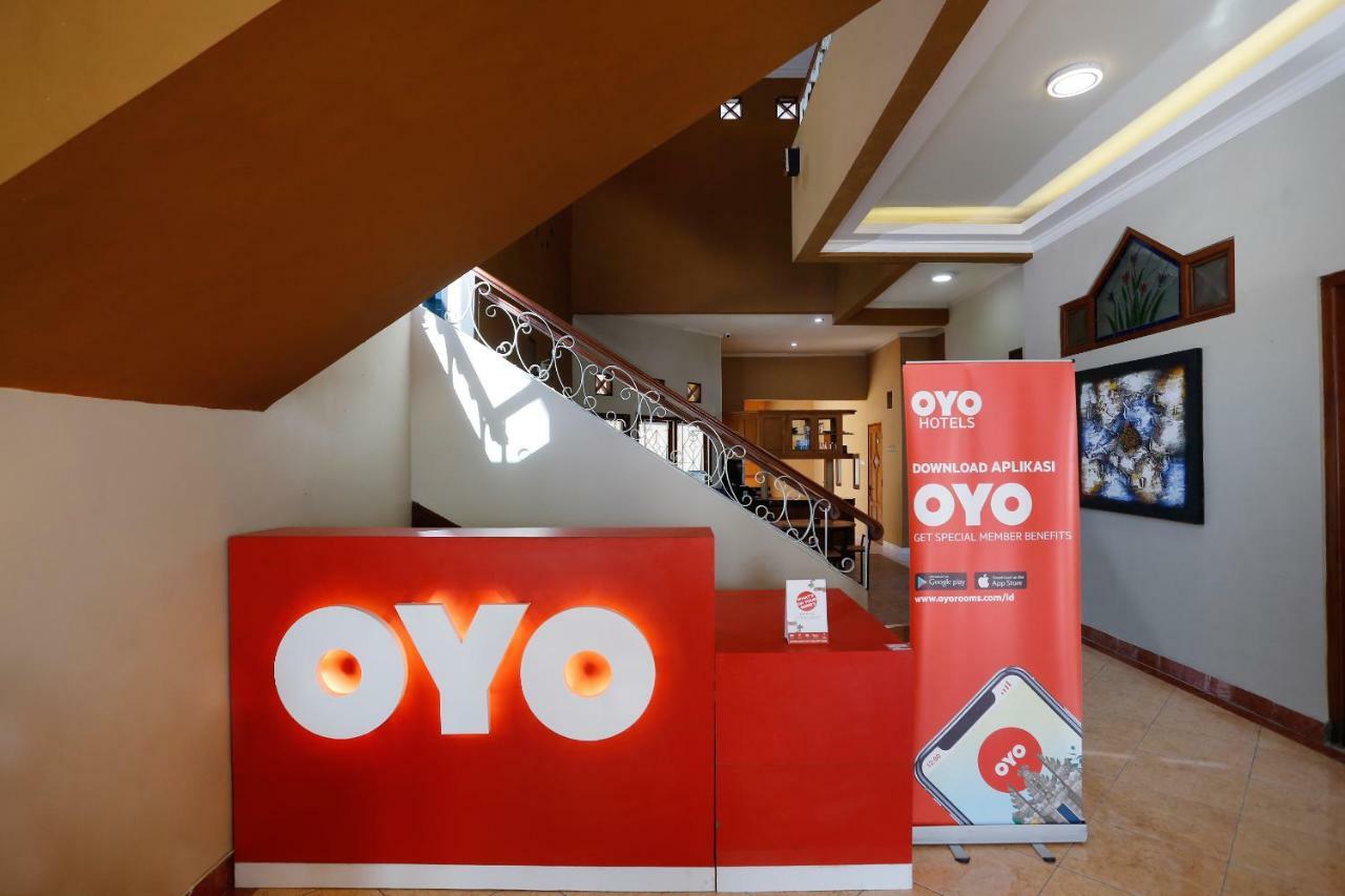 Oyo 1072 Kampung Condro Wulan Guesthouse Maguwo Kültér fotó