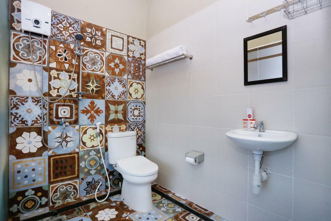 Oyo 1072 Kampung Condro Wulan Guesthouse Maguwo Kültér fotó